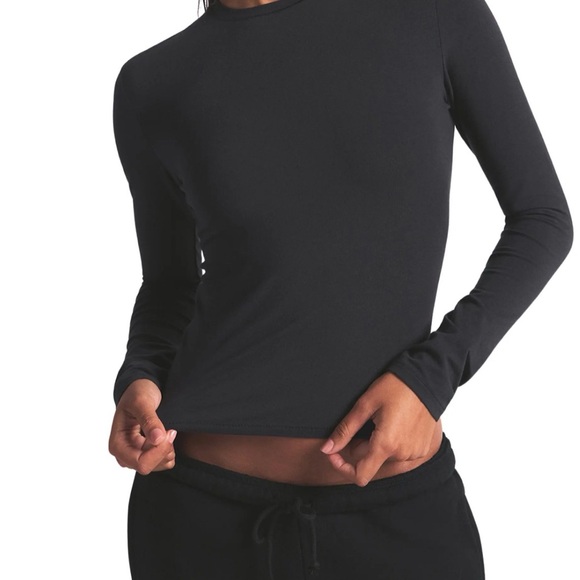 SKIMS Long Sleeve Shirt - Picture 2 of 3